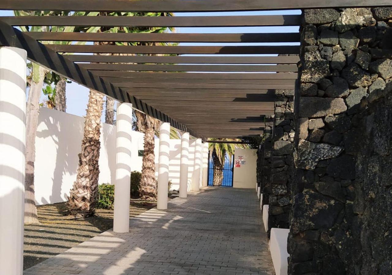Villa Sun And Sea 4 Front De Mer Playa Rocca Costa Teguise Exterior photo